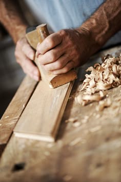 artisan en bois